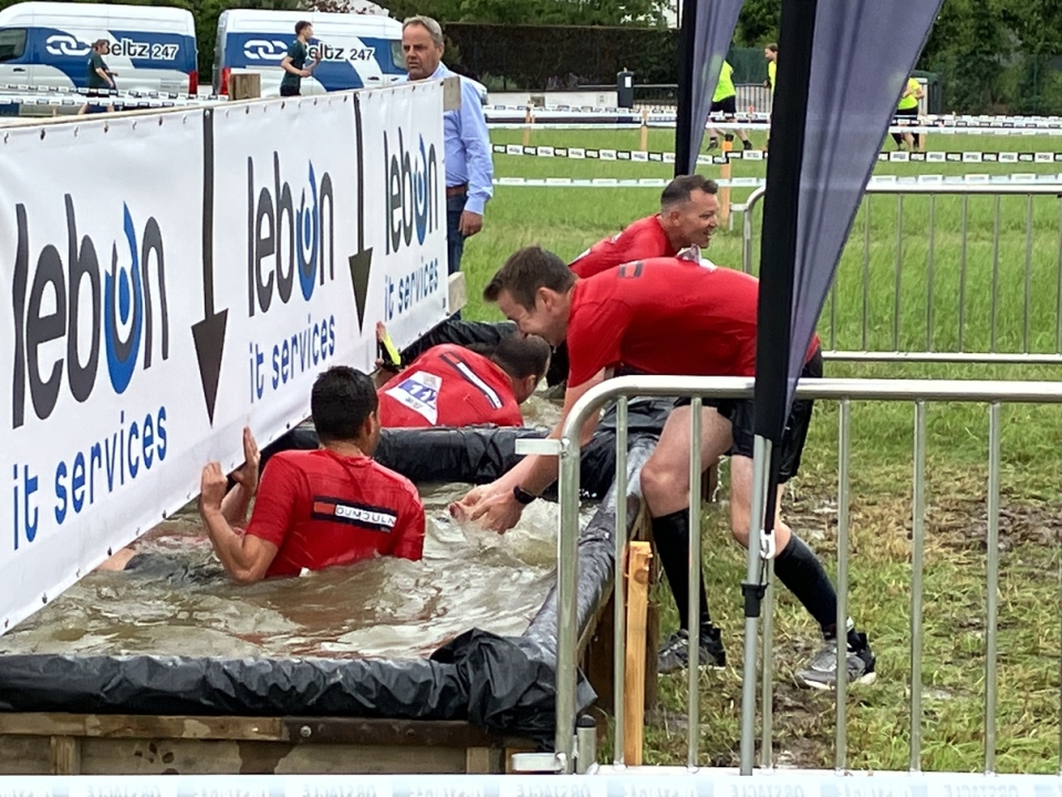 B2B Obstacle Run
